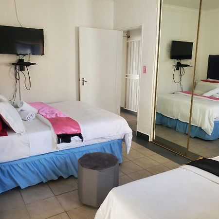 Lancaster Guest House Boksburg Exterior photo